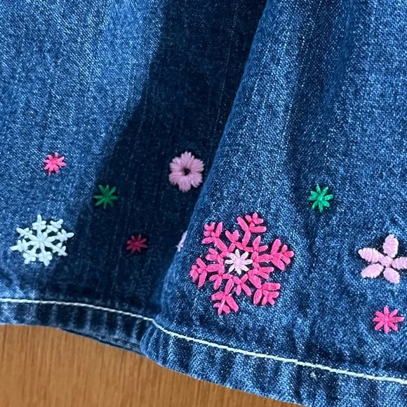 Vintage OshKosh B’gosh Girl’s Pink Snowflake Embroidered Denim Overall Dress - Picture 10 of 12
